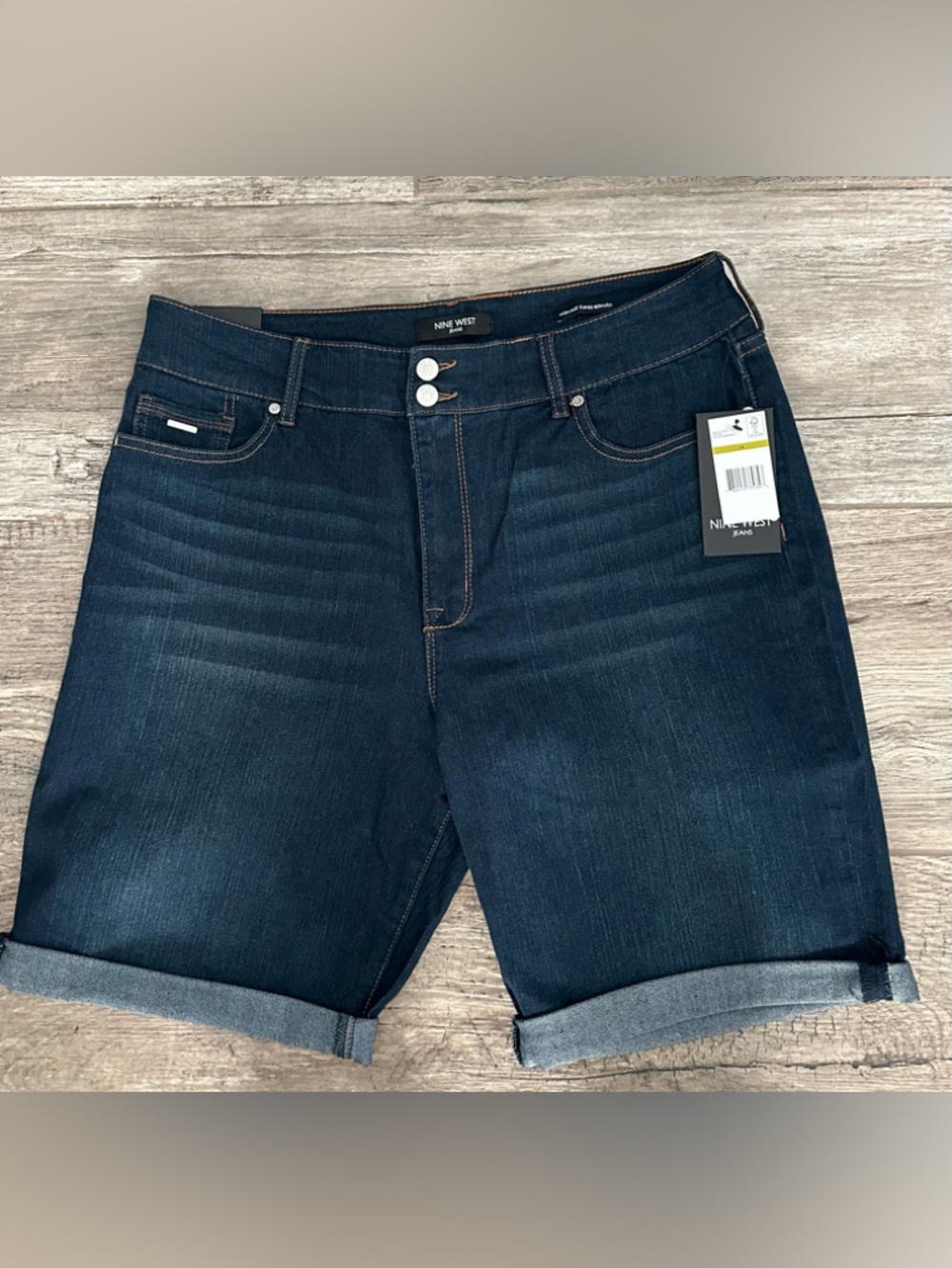 Nine West Bermuda Shorts NWT